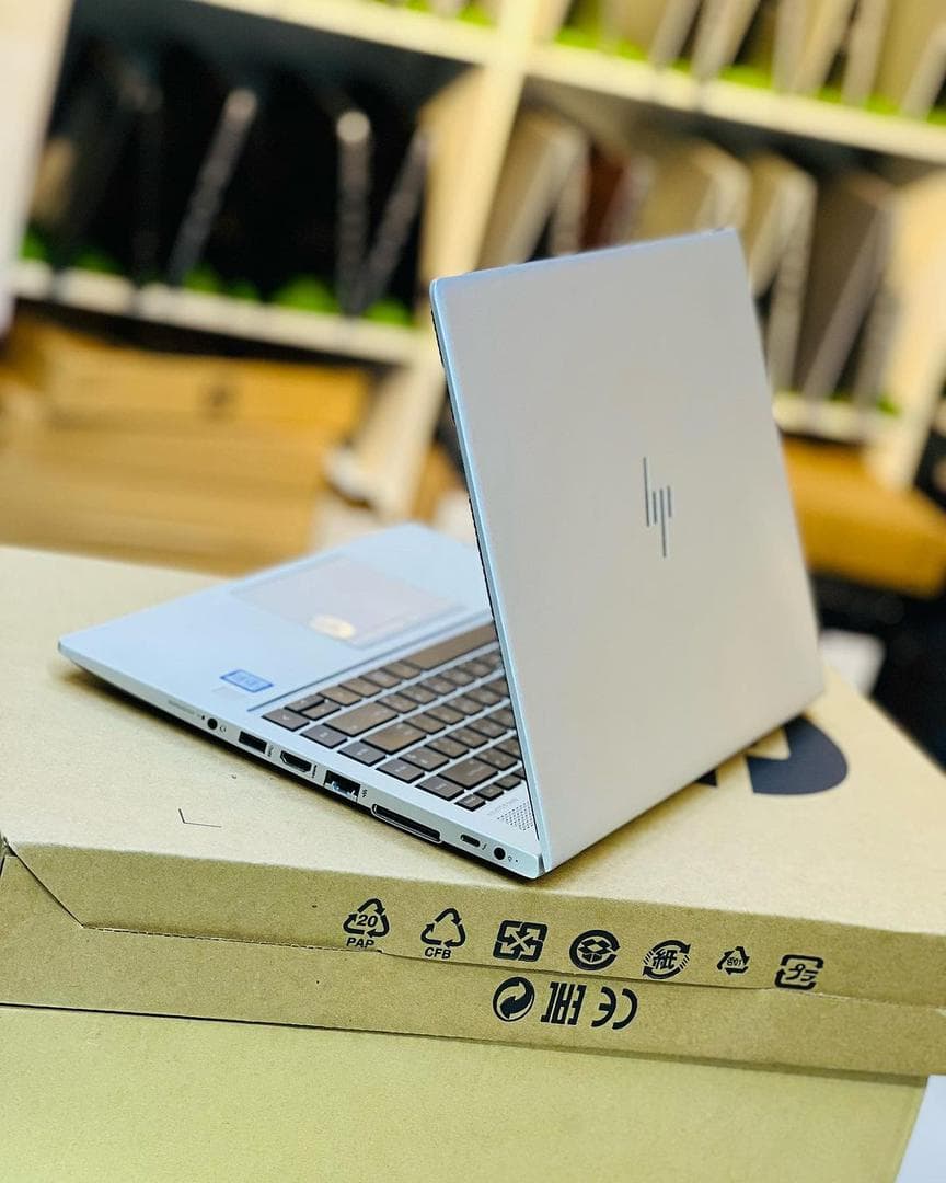 Dell 16 Plus Laptop DB16250-16.0-inch 16:10 2.5K (2560x1600) Display, Intel Core Ultra 7 256V, 16GB LPDDR5X Memory, 1TB SSD, Intel Arc Graphics, Backlit Copilot Key Keyboard - Previously Inspiron